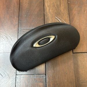 Oakley Sunglasses Hard Zipper Case‎ Like New